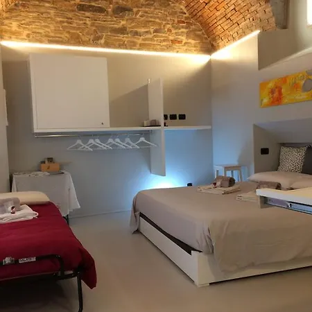 La Rosa Scarlatta Atelier *